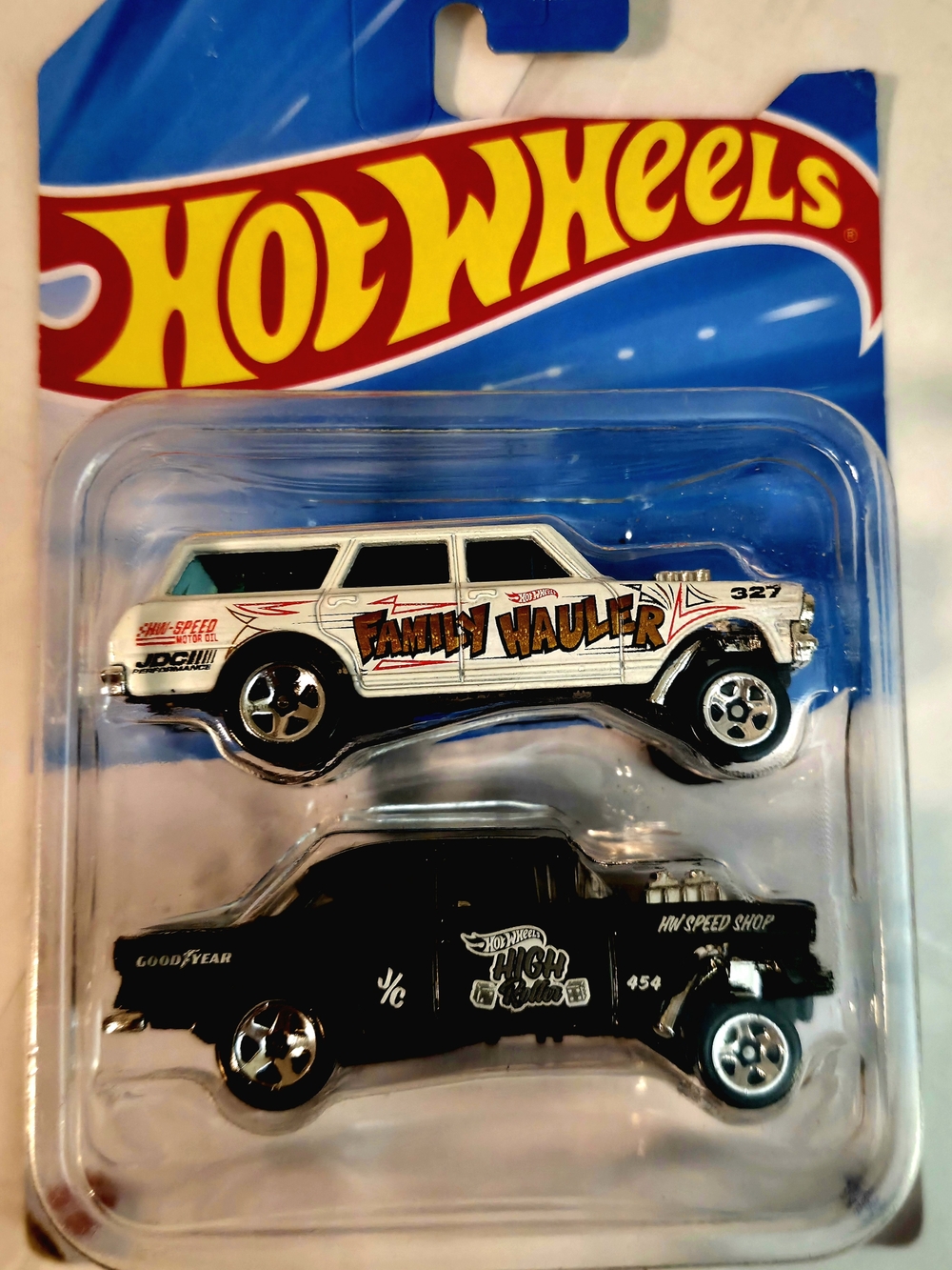 Hot Wheels Gassers 2-Pack '55 Chevy Bel Air & '64 Chevy Nova Wagon